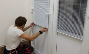 Установка рулонных жалюзи в Туле